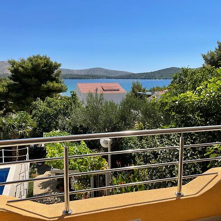 Apartments Villa Ra Жаборич Экстерьер фото