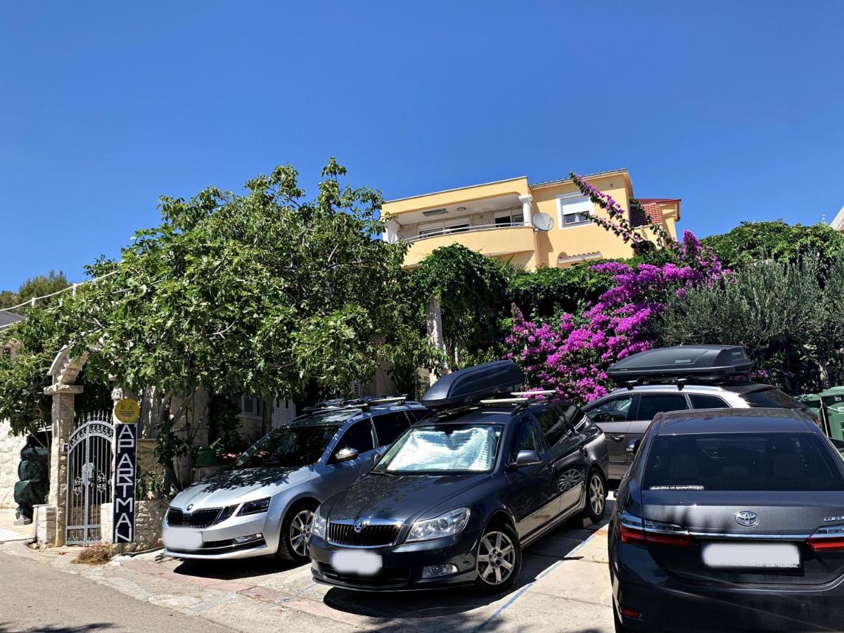 Apartments Villa Ra Жаборич Экстерьер фото