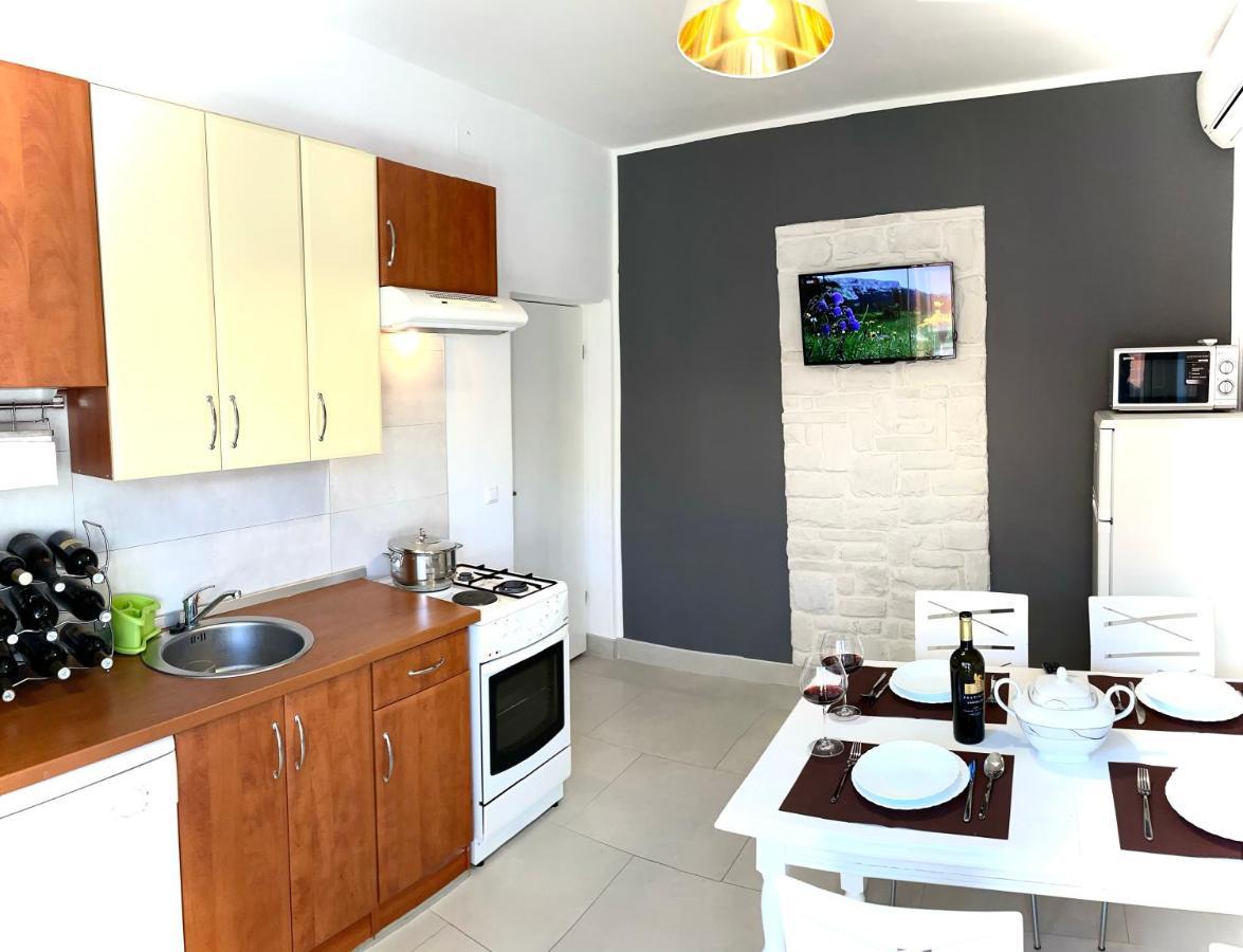 Apartments Villa Ra Жаборич Экстерьер фото