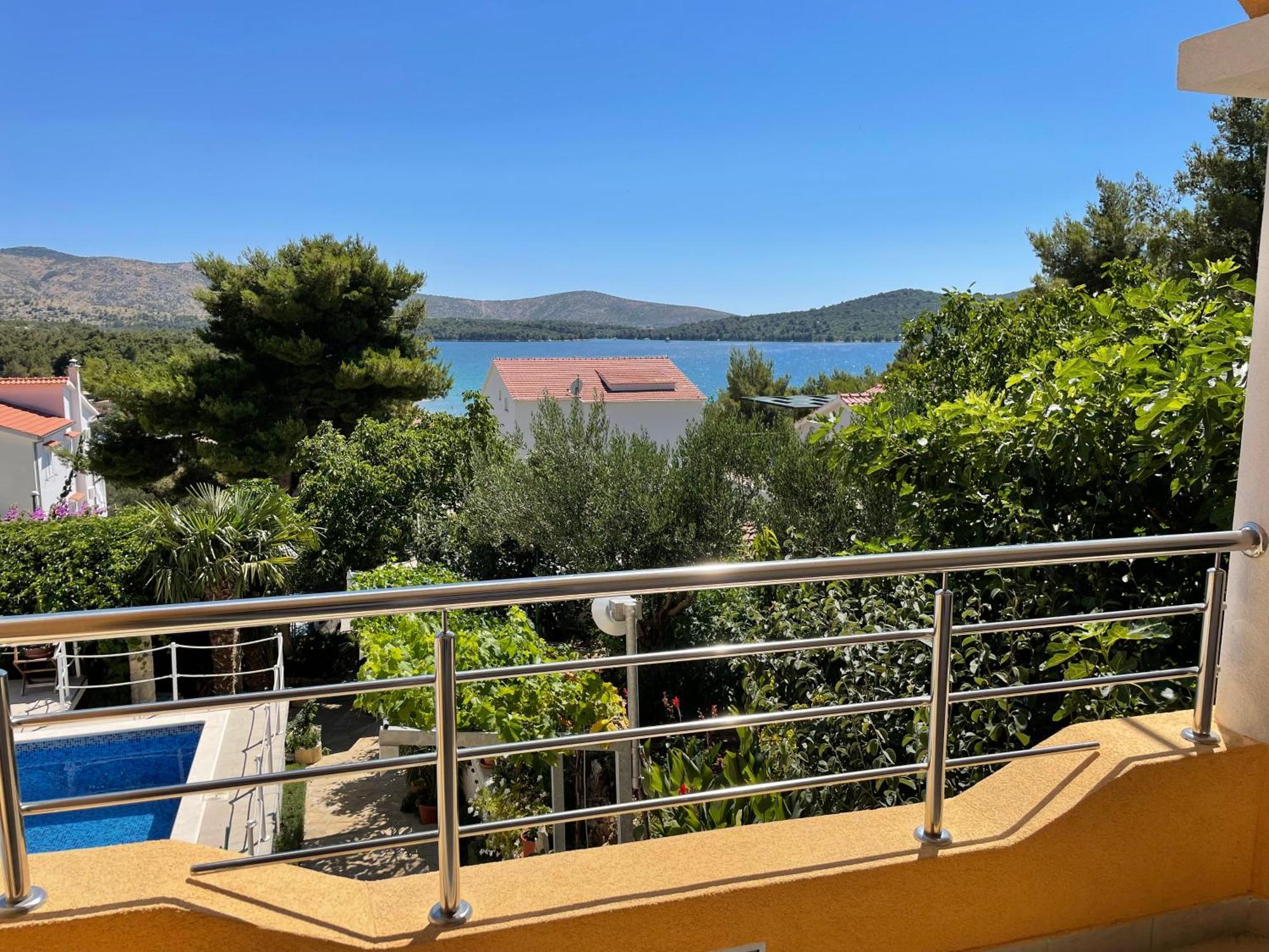 Apartments Villa Ra Жаборич Экстерьер фото
