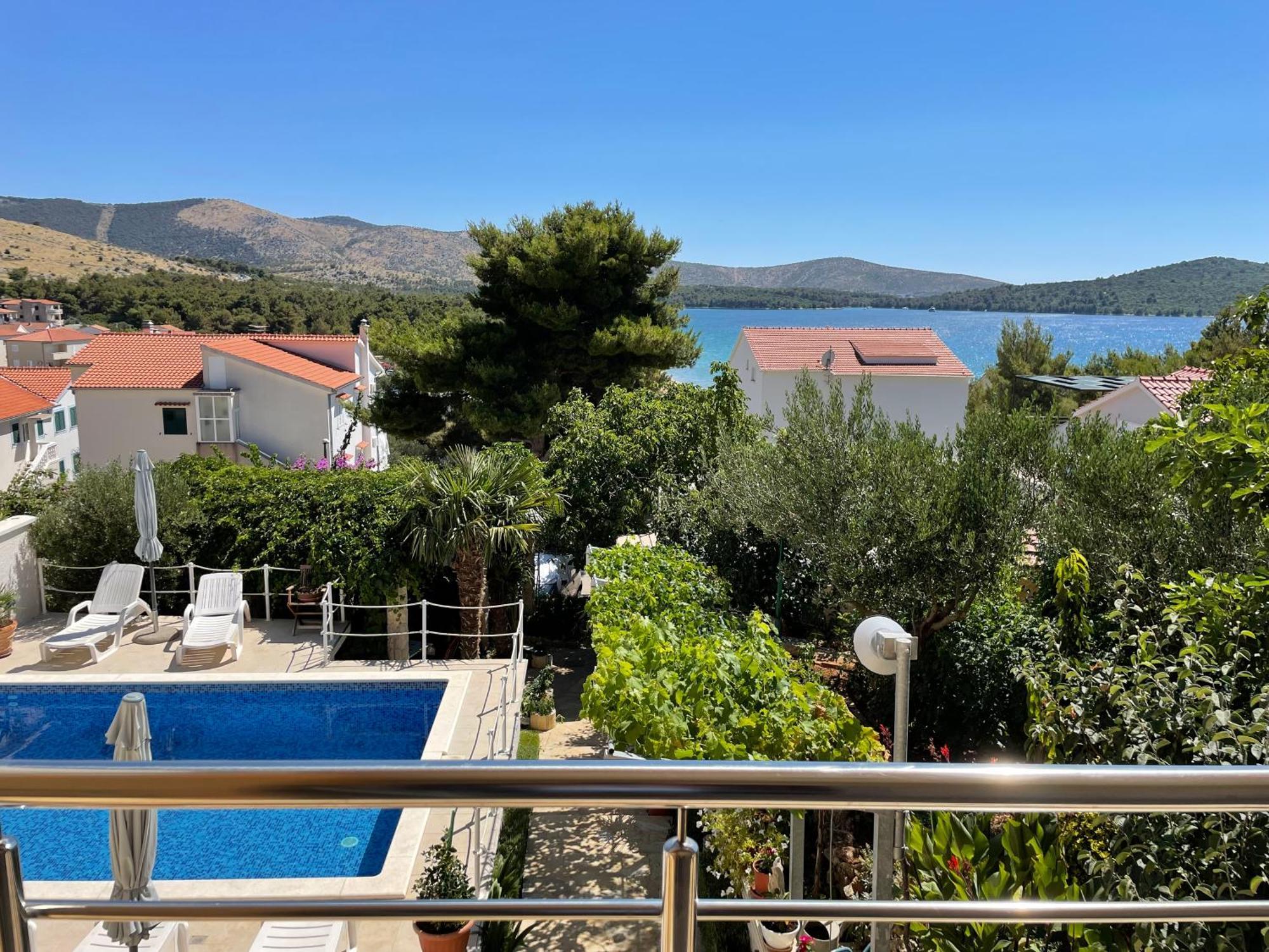 Apartments Villa Ra Жаборич Экстерьер фото