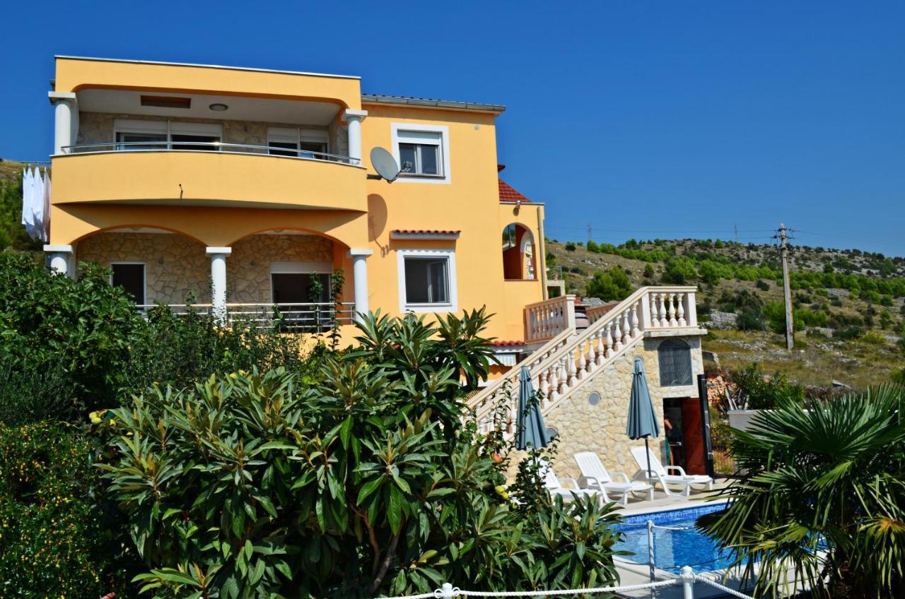 Apartments Villa Ra Жаборич Экстерьер фото
