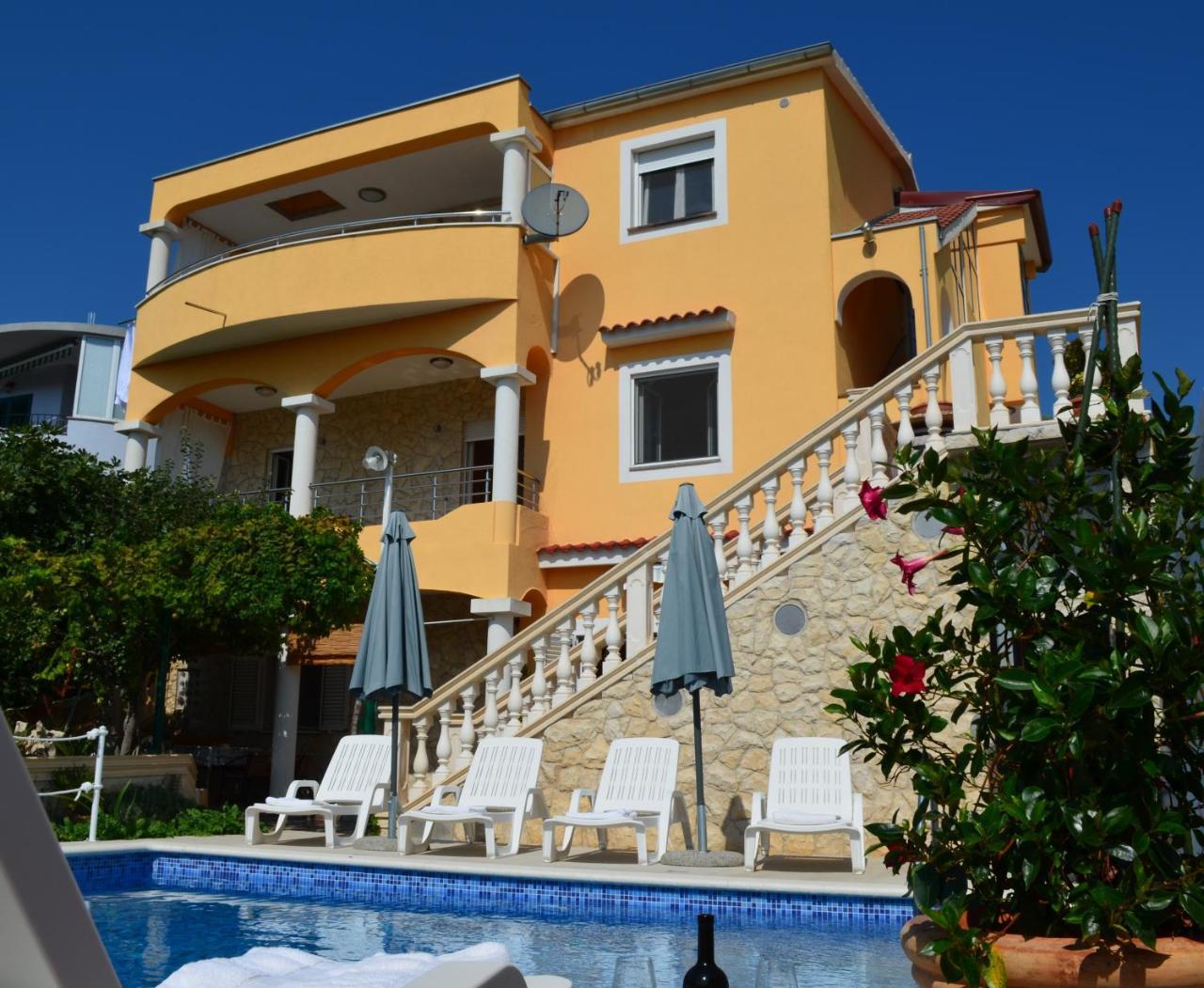 Apartments Villa Ra Жаборич Экстерьер фото