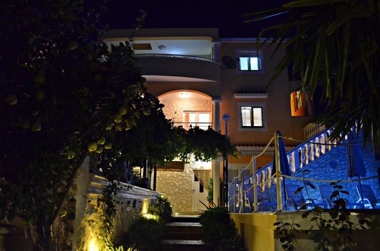 Apartments Villa Ra Жаборич Экстерьер фото